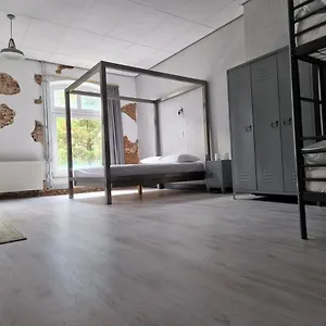  Bed & Breakfast 't Kloaster De Fabriek Nederland